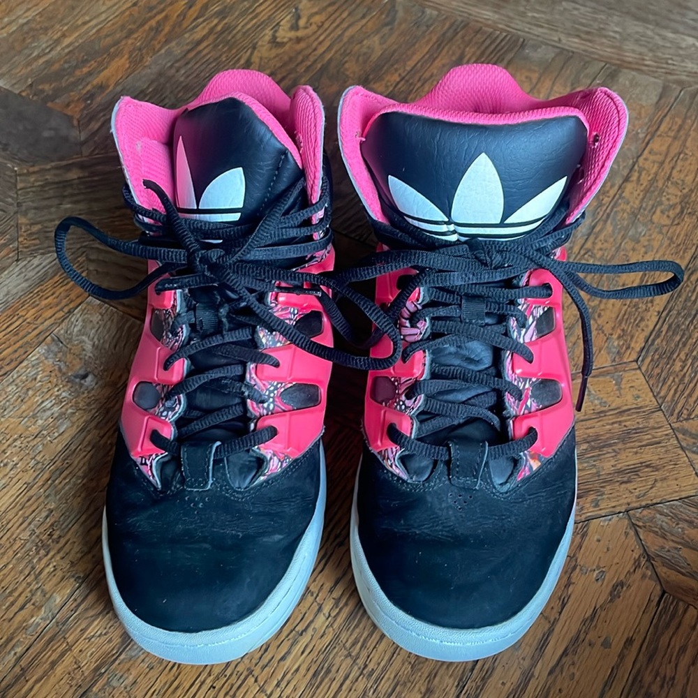 Adidas Torsion hightop sneakers